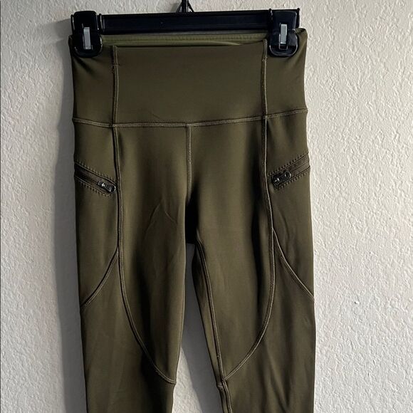 Like New! Lululemon Dark Olive High-Waisted Leggings in Size 4 - Picture 2 of 10